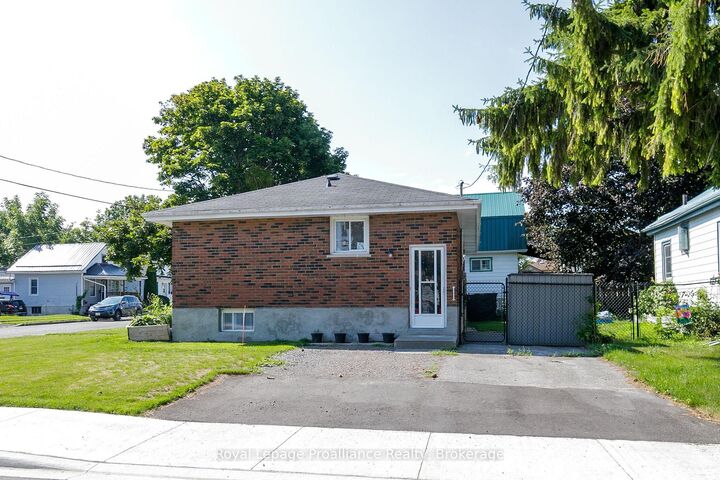 Property Photo: 26 James Street ON K8V 2W9