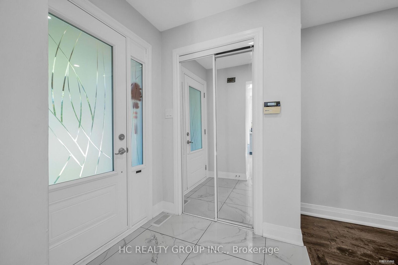Property Photo:  17 Pugsley Avenue  ON L4C 8B6 