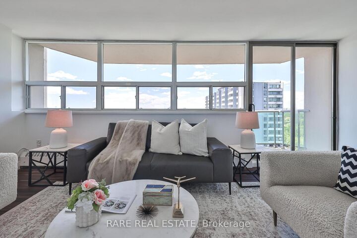 Property Photo: 5949 Yonge Street 1508 ON M2M 3V8