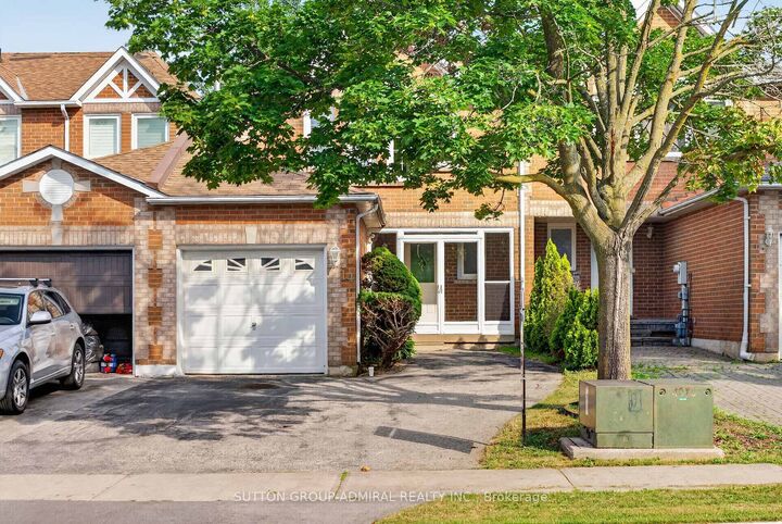 Property Photo: 14 Mullis Crescent ON L6Y 4T3