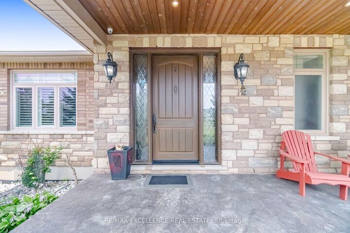 Property Photo: 5593 Trafalgar Road ON N0B 1Z0