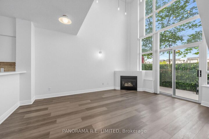 Property Photo:  200 Manitoba Street 122  ON M8Y 3Y9 