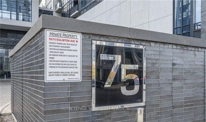 Property Photo: 75 Eglinton Avenue W 2307 ON L5R 0E5