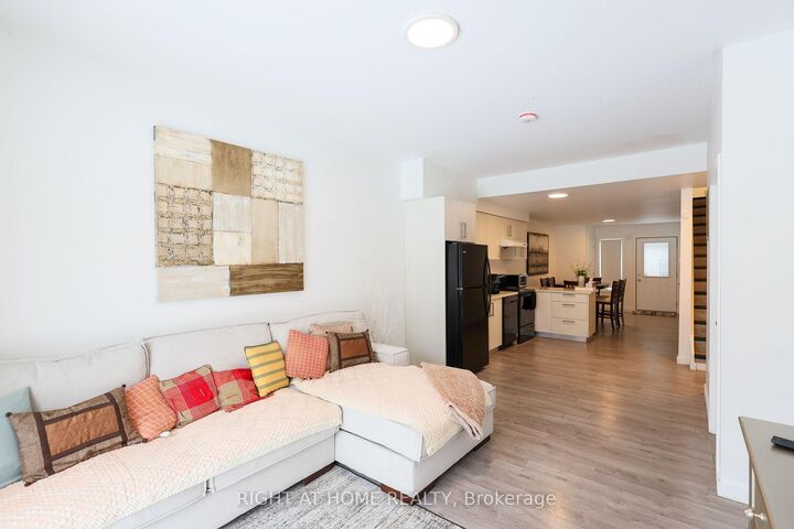 Property Photo: 100 Highriver Trail 32 ON L3C 0H6