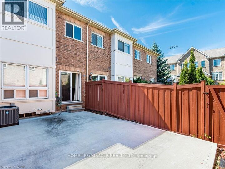 Property Photo: 110 Highland Road 119 ON N2M 3S1