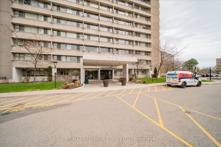 Property Photo: 725 Don Mills Road 1101 ON M3C 1S6