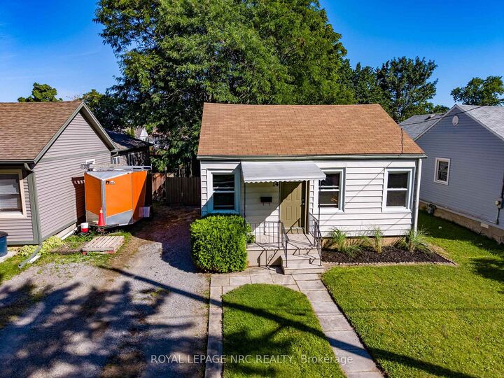 Property Photo: 14 Hilda Street ON L2S 1Z8