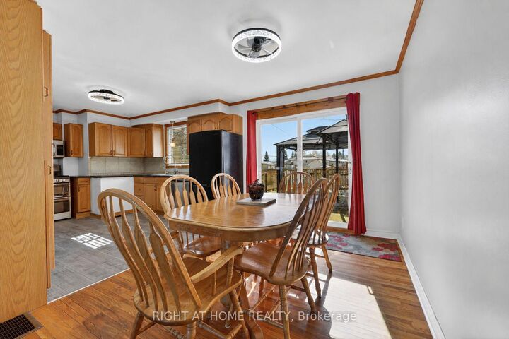 246 Calford Street — photo 1