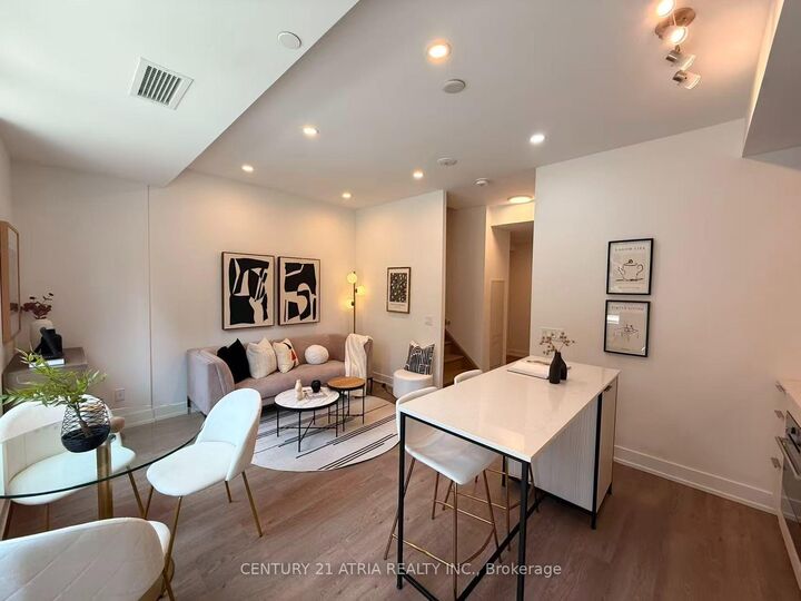 Property Photo: 308 Jarvis Street 103 ON M5B 0E3