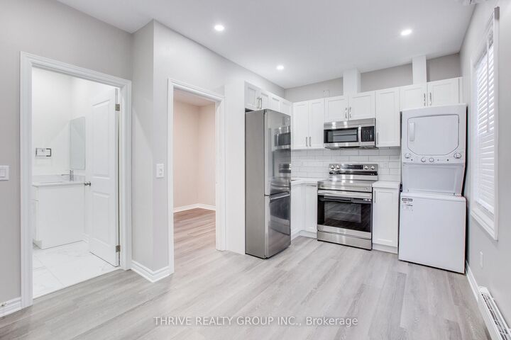 Property Photo: 140 Wellington Street 3 ON N6B 2K8