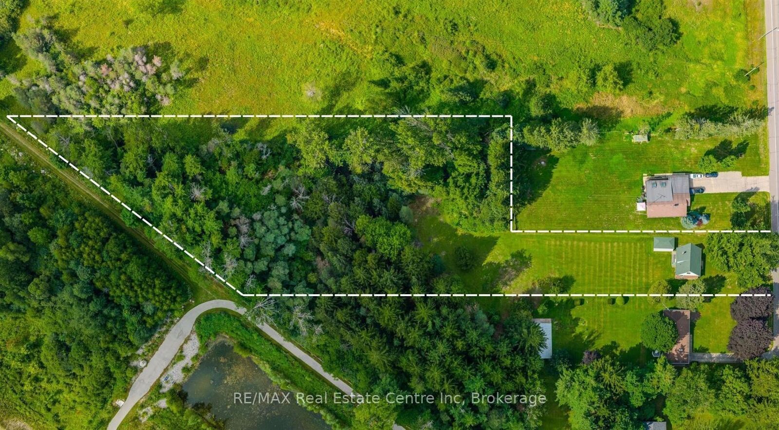 Property Photo:  762 Eramosa Road  ON N1E 5Z3 