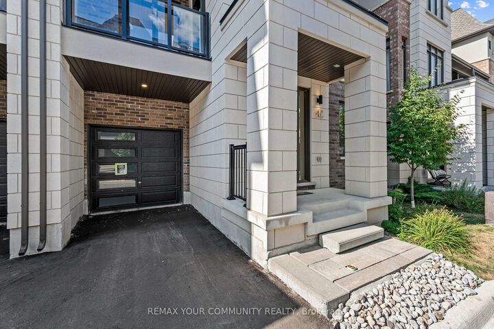 Property Photo: 42 Globemaster Lane ON L4E 1H4