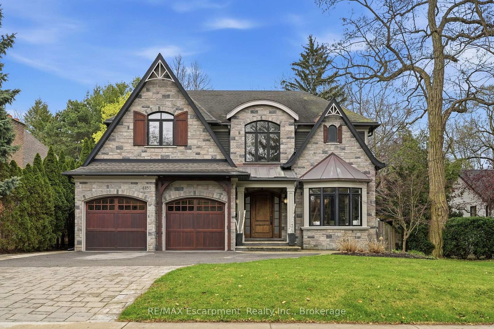 Property Photo: 4180 Lakeshore Road ON L7L 1A4