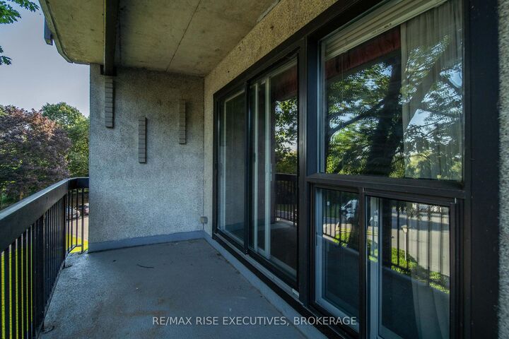 Property Photo: 66 Greenview Drive 310 ON K7M 7C5