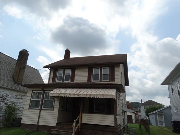 Property Photo:  2211 Davidson St  PA 15001 
