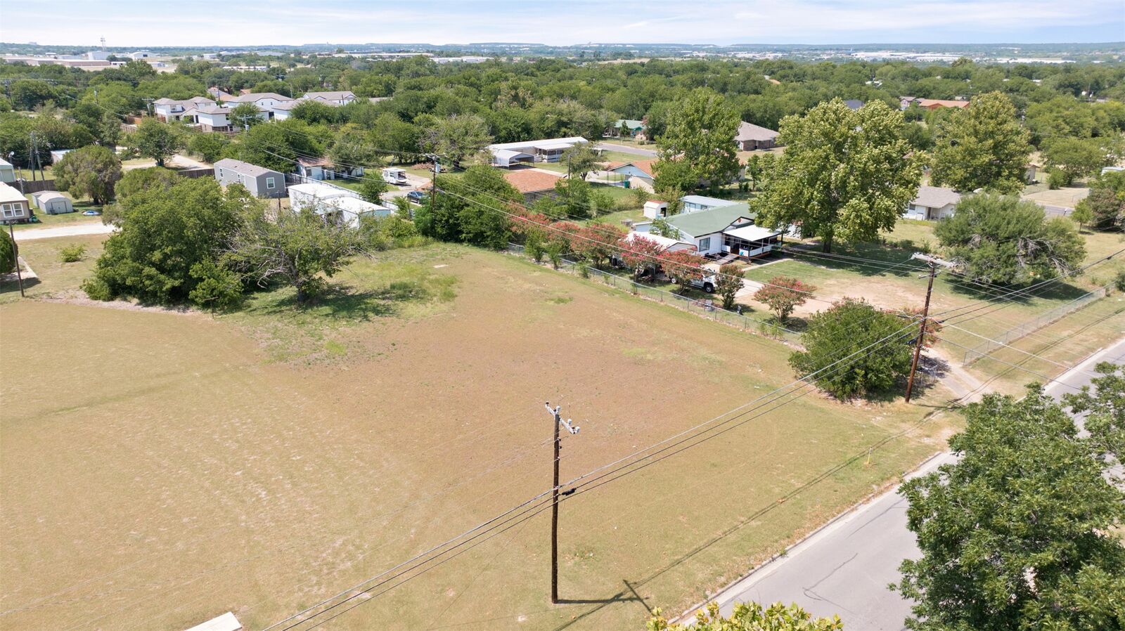Property Photo:  810 Harley Drive  TX 76548 
