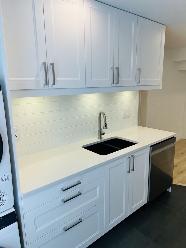 Property Photo: 17291 1 Avenue BC V3Z 9R2