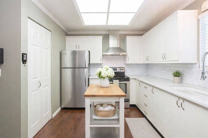 Property Photo: 7840 Moffatt Road 205 BC V6Y 1X8