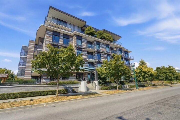 477 W 59th Avenue 303 — photo 1