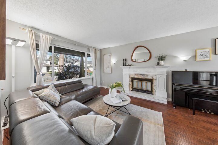 15440 95A Avenue — photo 1