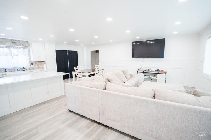 Property Photo: 635 Birch Dr ID 83318