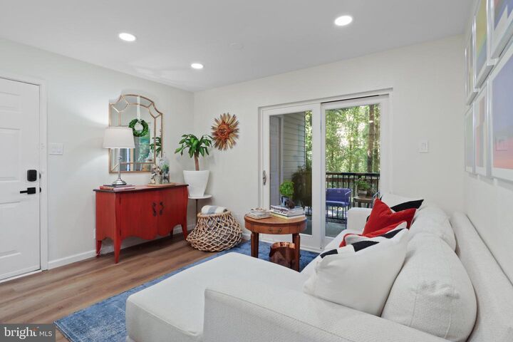 Property Photo:  3303 Wyndham Circle 145  VA 22302 