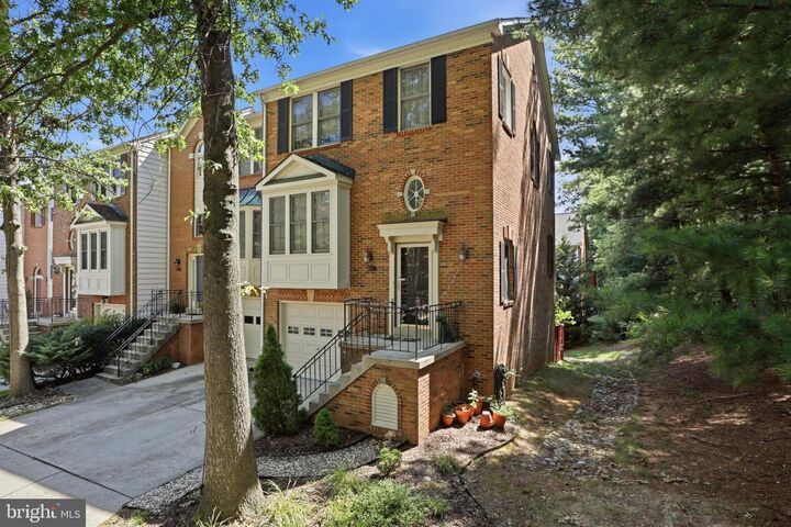 Property Photo:  2117 Patty Lane  VA 22182 