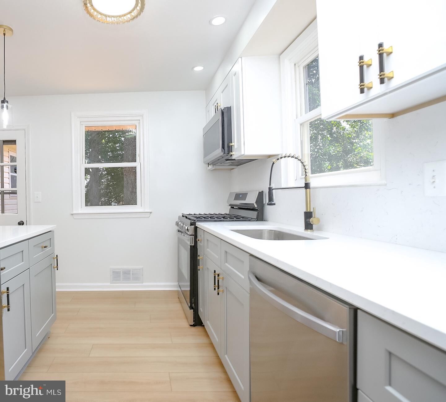 Property Photo: 3661 Clifmar Road MD 21244