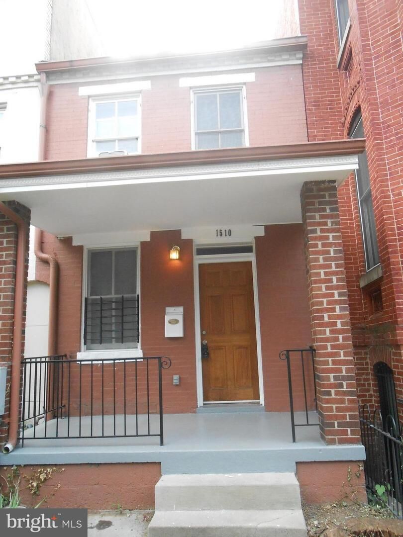 Property Photo:  1510 8th Street NW  DC 20001 