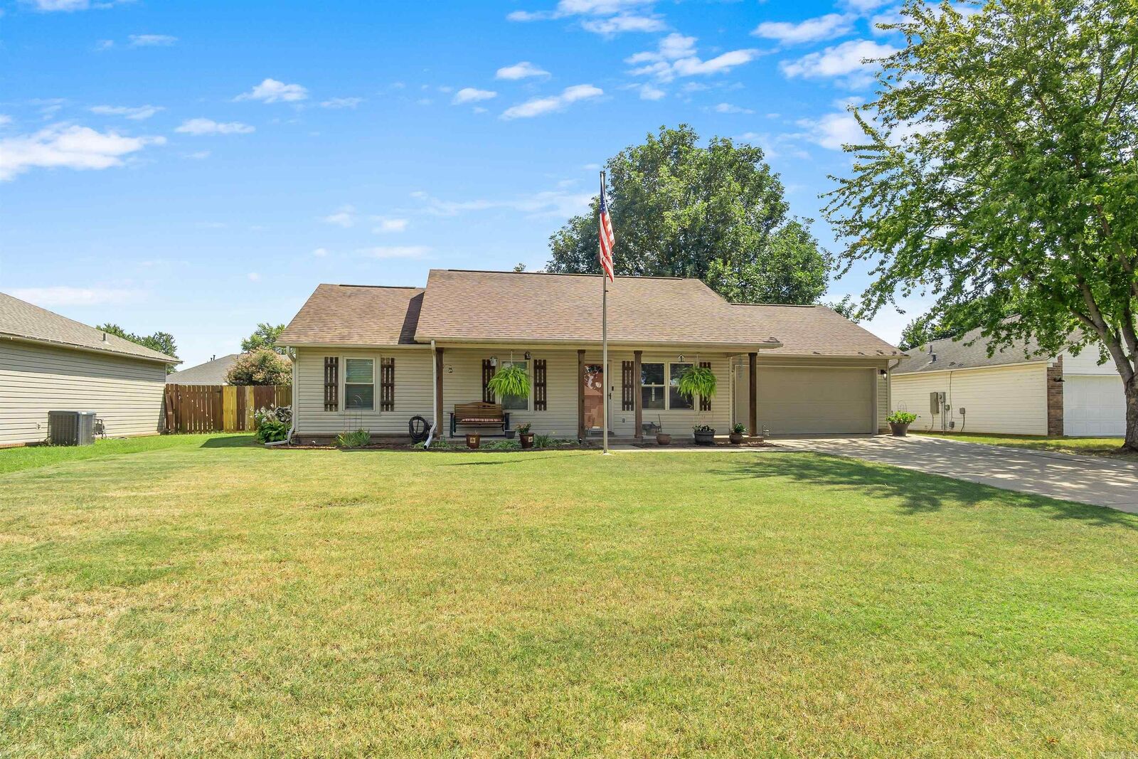 Property Photo: 19 Buttercup Lane AR 72023