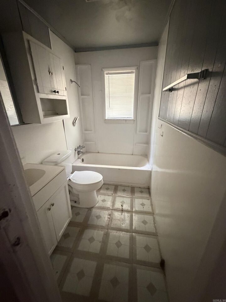 Property Photo:  2403-2405 Roosevelt  AR 71602 