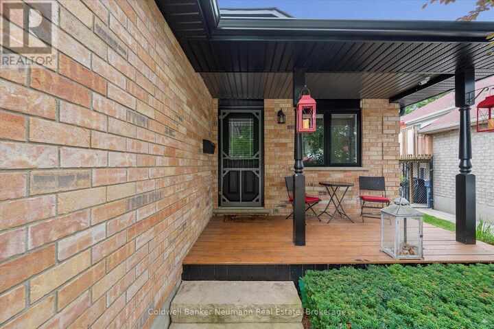 Property Photo:  81 Candlewood Drive  ON N1K 1T7 