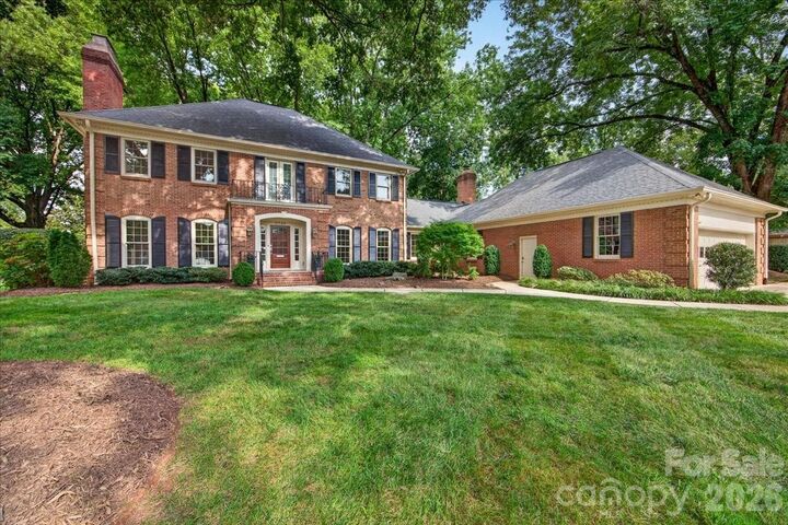 Property Photo:  2349 Thetford Court  NC 28211 