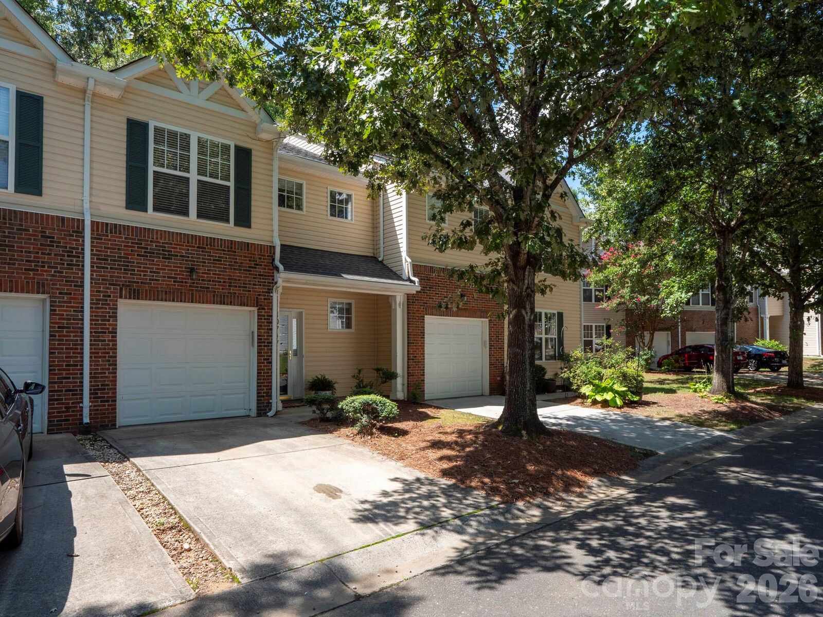 Property Photo: 10747 Essex Hall Drive NC 28277