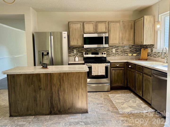 Property Photo: 229 Waterlemon Way NC 28110