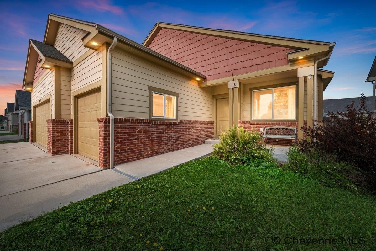 Property Photo:  3604 Saratoga St  WY 82001 