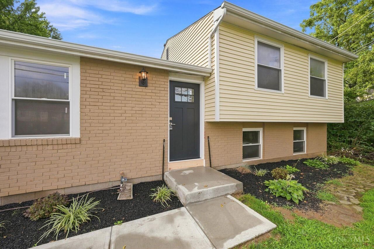 Property Photo: 3419 Springdale Road OH 45251