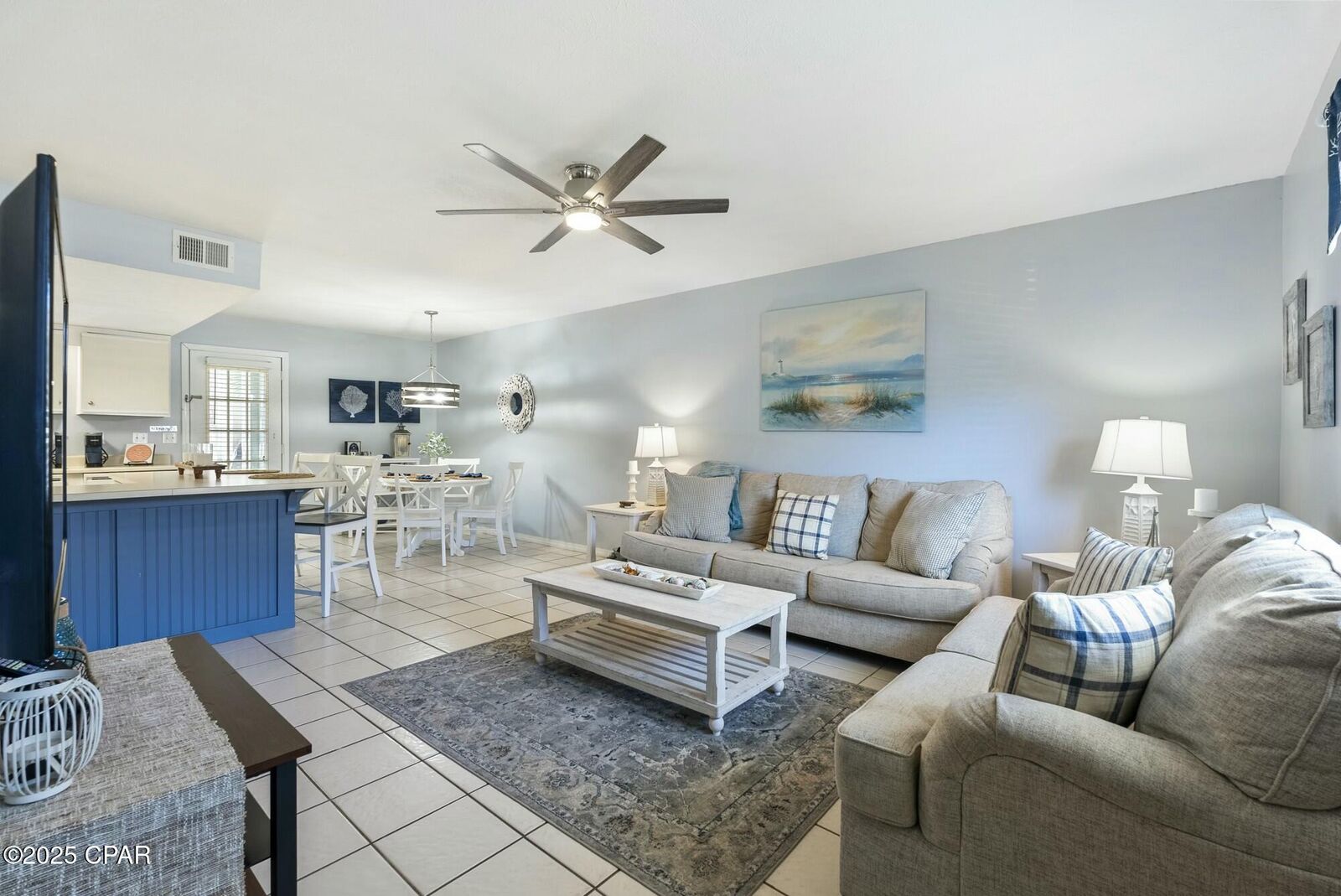 Property Photo: 122 W Leslie Lane FL 32407