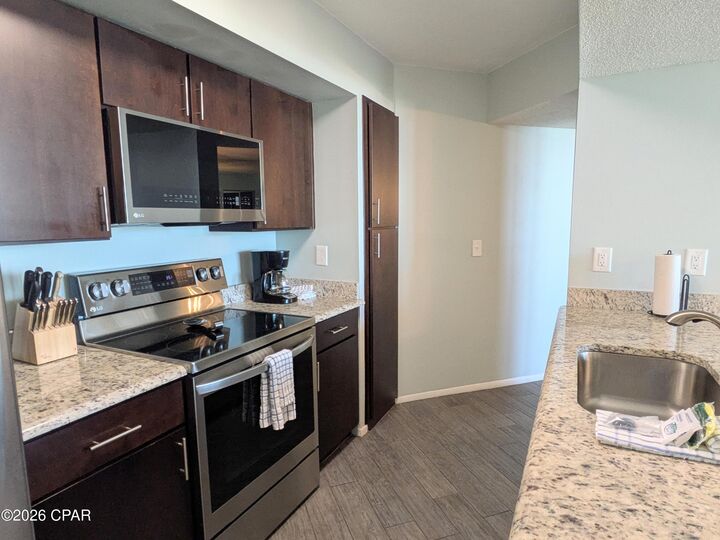 Property Photo: 7205 Thomas Drive E303 FL 32408