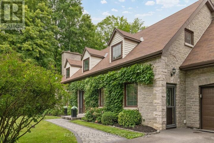 134 Karen Lane — photo 1