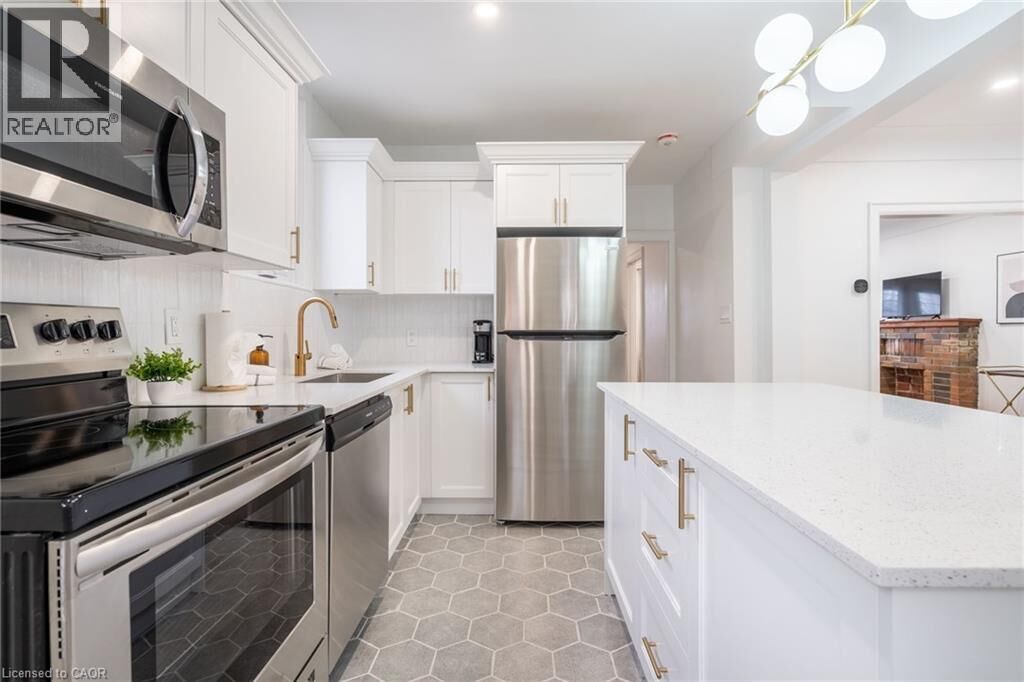 Property Photo: 40 Delaware Avenue Upper ON L8M 1T4