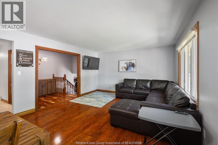 Property Photo: 36 Cherrywood ON N8H 4Z9