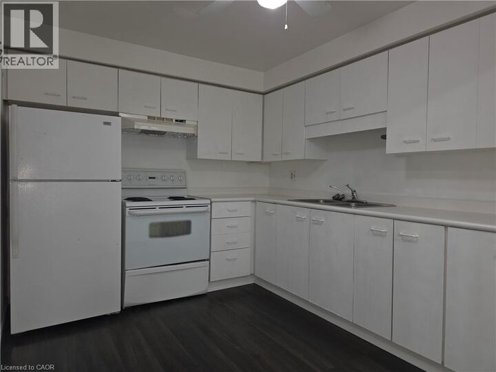 Property Photo: 565 Greenfield Avenue 902 ON N2C 2P5