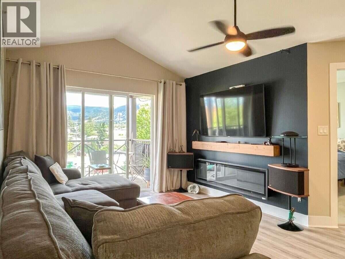 Property Photo: 246 Hastings Avenue 405 BC V2A 2V6