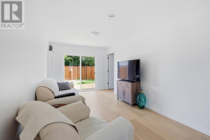 Property Photo: 29 Allard St ON P6B 5E7