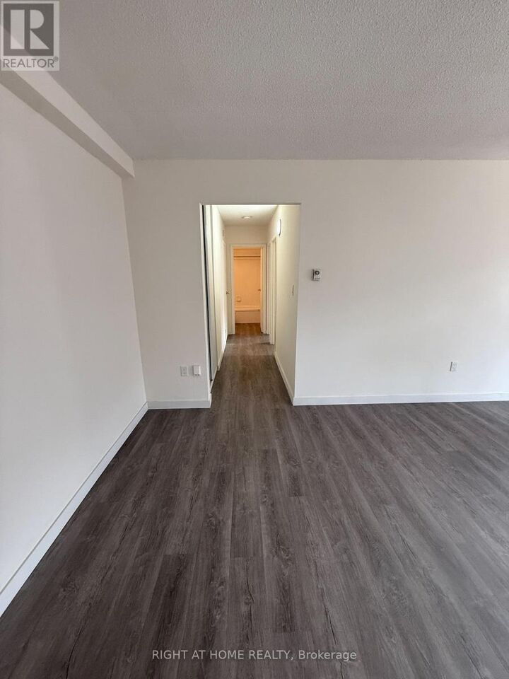 Property Photo:  555 Oxford Street 205  ON L1J 3V5 