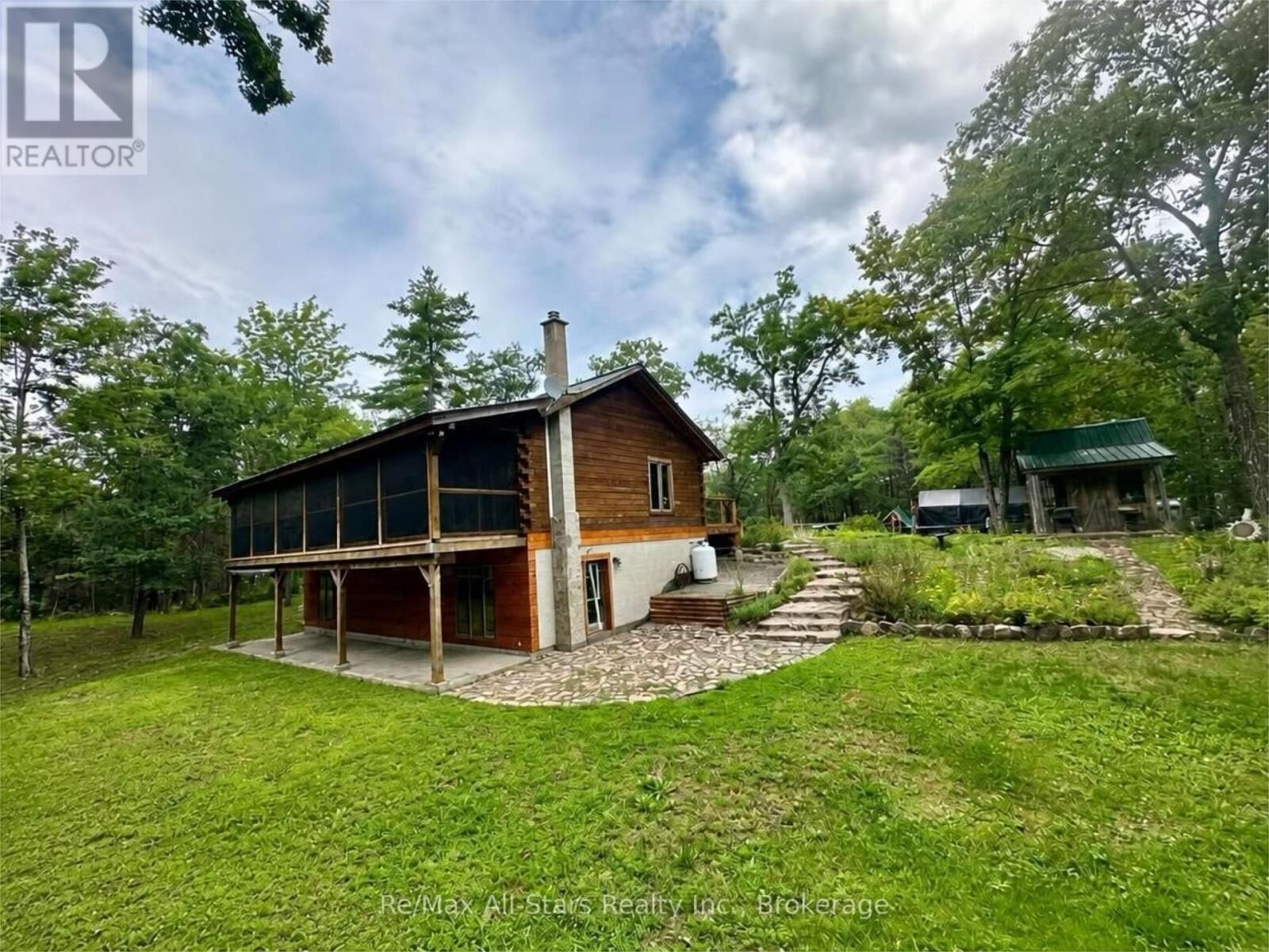 Property Photo: 7140 Highway 28 ON K0L 3E0
