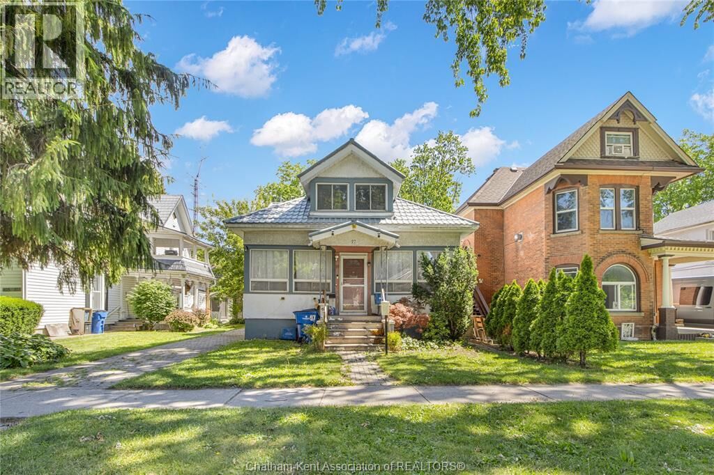 Property Photo:  97 Victoria Avenue  ON N7L 3A2 