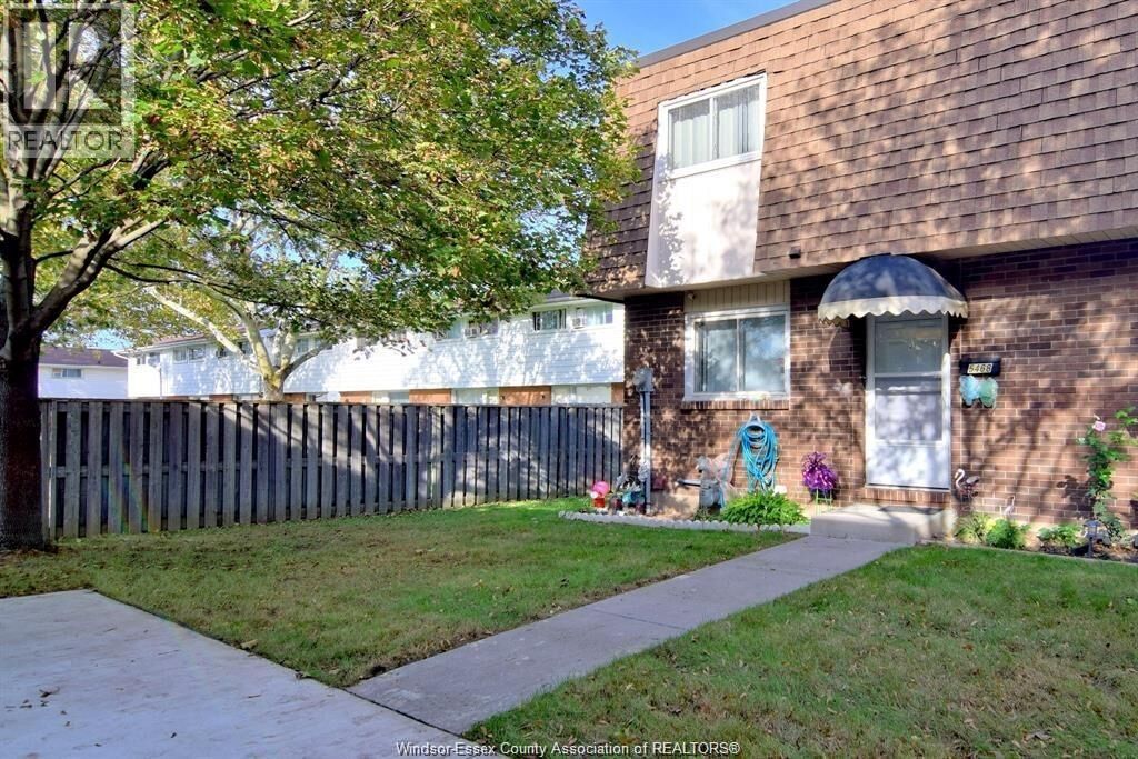 Property Photo: 5468 Lassaline Avenue ON N8T 1A9