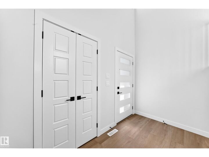 Property Photo: 102 Waverly Wy AB T8L 4H1